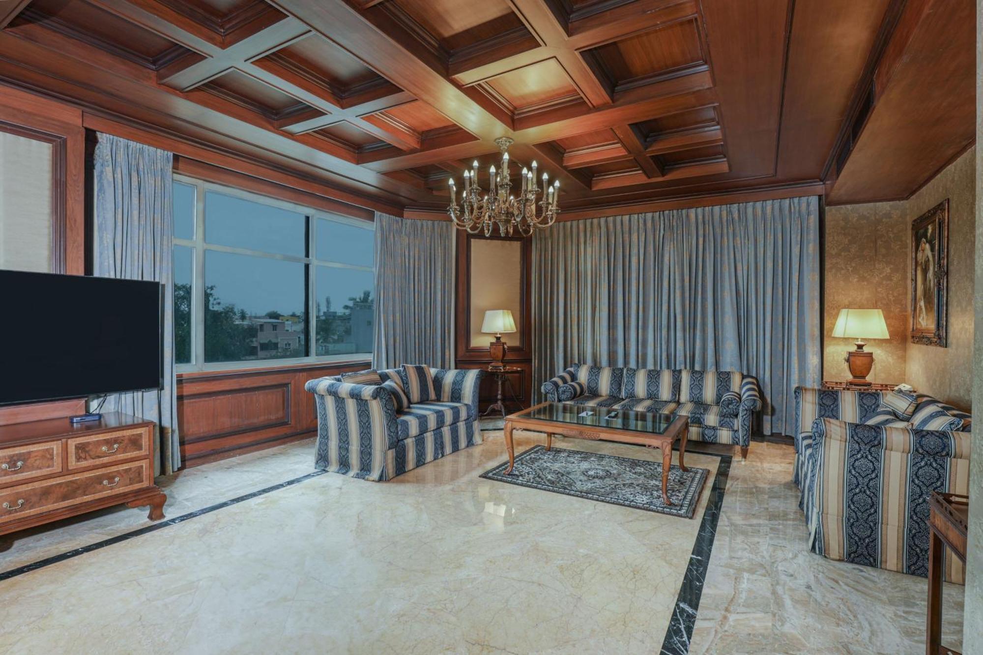 Le Royal Meridien Τσενάι Εξωτερικό φωτογραφία