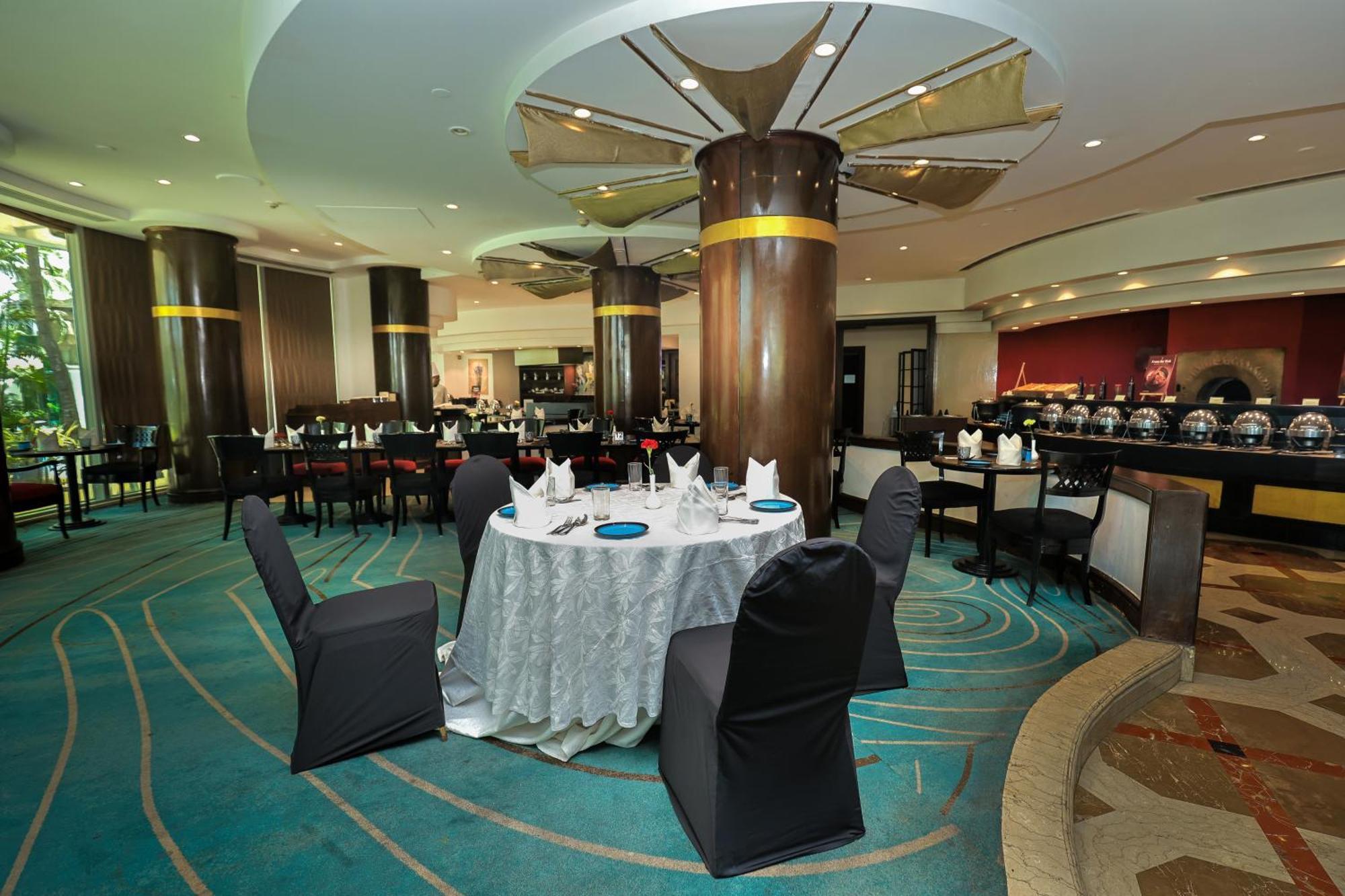 Le Royal Meridien Τσενάι Εξωτερικό φωτογραφία